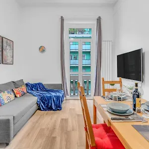 https://ellebnb-milano-wifi-netflix-e-metro-m2-a-100-metri.it-lombardy.com
